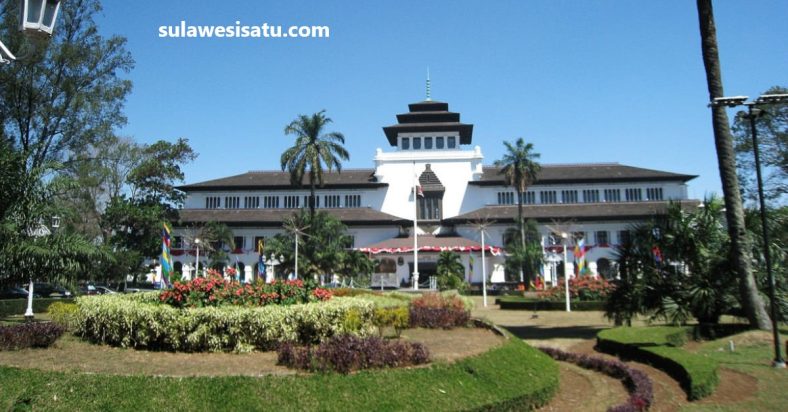 Daftar Universitas Terbaik Kota Bandung Versi UniRank 2023